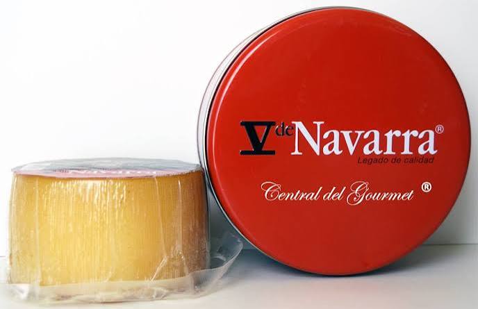 QUESO V NAVARRA OVEJA AHUMADO EN LATA - PIEZA ENTERA DE 800 GRAMOS - ALBENIZ -