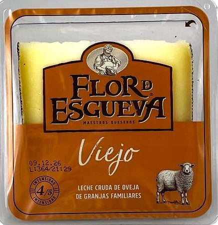 FLOR DE ESGUEVA QUESO DE OVEJA EN CUÑA DE 250 GRAMOS