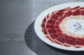 JAMÓN CINCO JOTAS "5J" DE BELLOTA PURO IBÉRICO (Grupo Osborne)